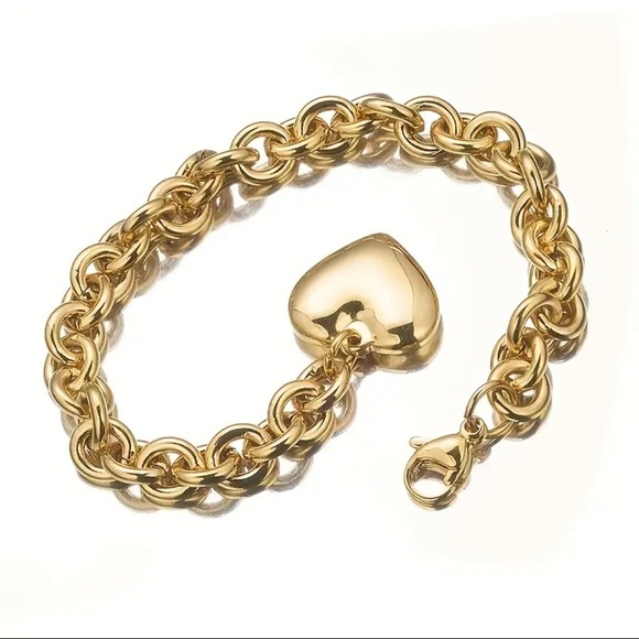 Zara Jewelry - 18K Gold Plated Chain Bracelet with Heart Charm